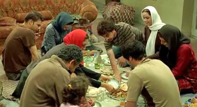 Her Yalan Bir Gün Saklandığı Kuytudan Çıkar:  About Elly